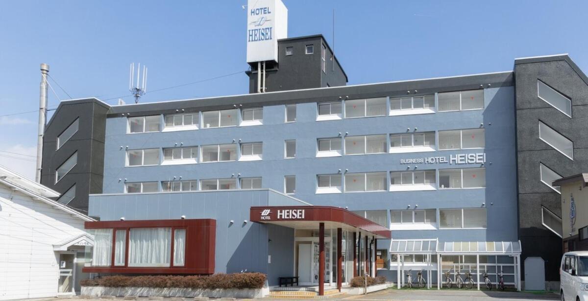 Business Hotel Heisei Yonezawa Eksteriør billede